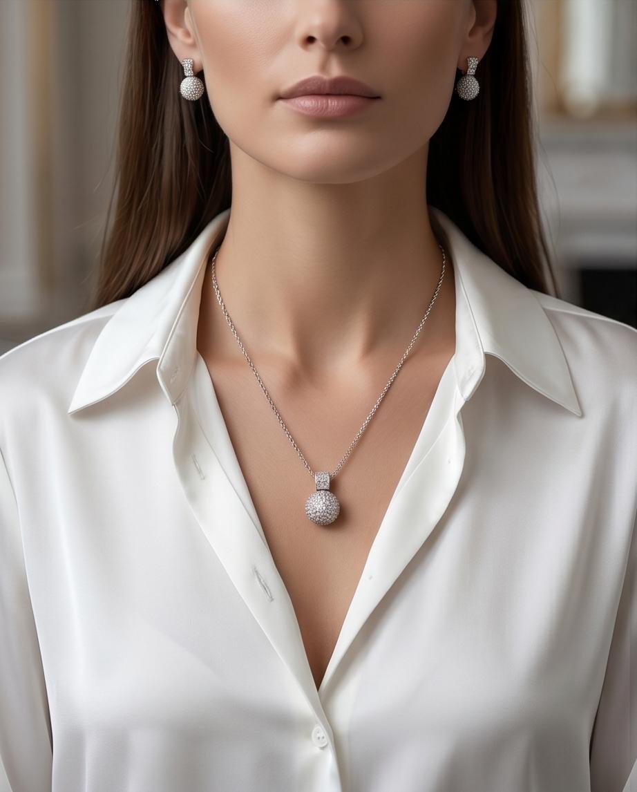 Elegant Silver Jewelry Set with Pendant Necklace and Matching Earrings
