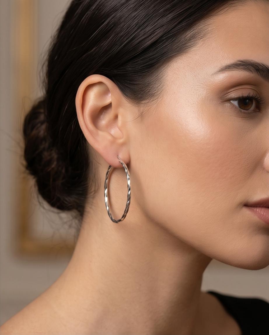 Elegant Silver‑Tone Textured Hoop Earrings – Fashion Jewelry