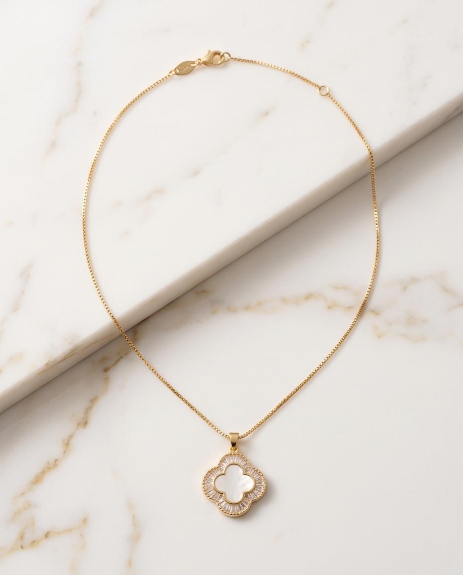 Gold‑Tone Clover Pendant Necklace with Mother‑of‑Pearl Accent