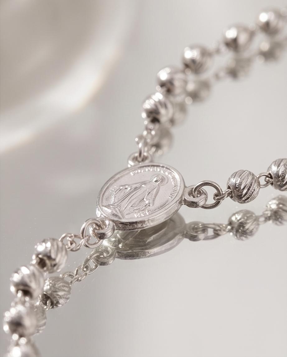 Silver‑Tone Rosary‑Style Necklace with Cross Pendant