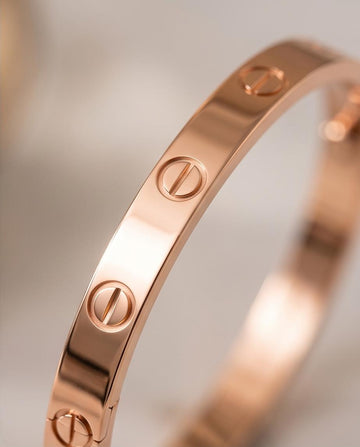 Small Tri‑Tone Screw‑Detail Bangle Bracelet Set