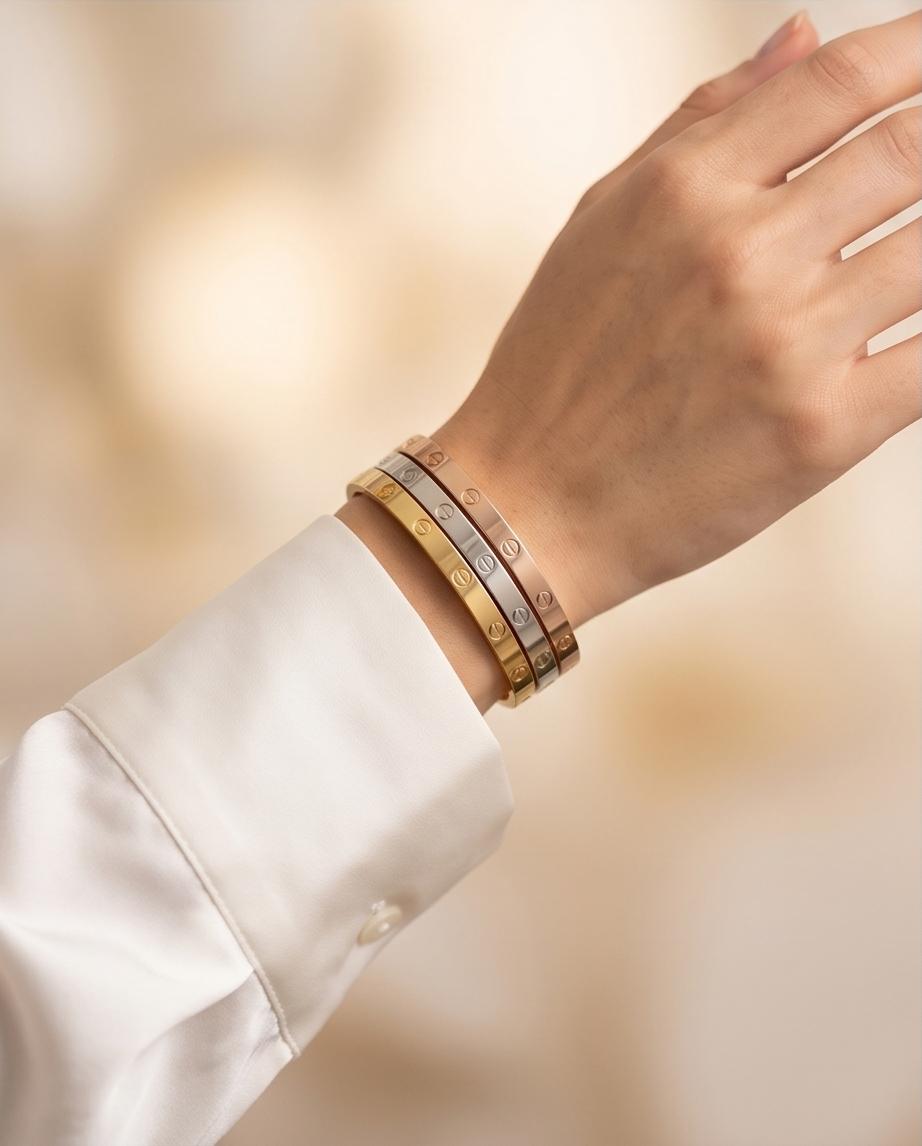 Small Tri‑Tone Screw‑Detail Bangle Bracelet Set