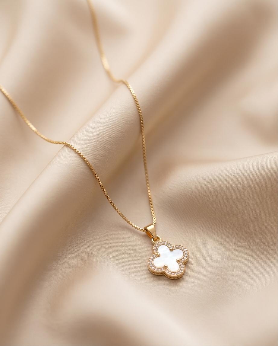 Gold‑Tone Mother‑of‑Pearl Clover Pendant Necklace