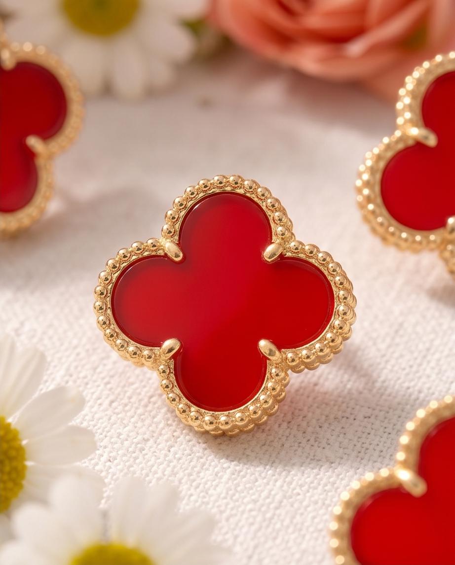 Gold‑Tone Red Clover Pendant Necklace & Stud Earrings Set