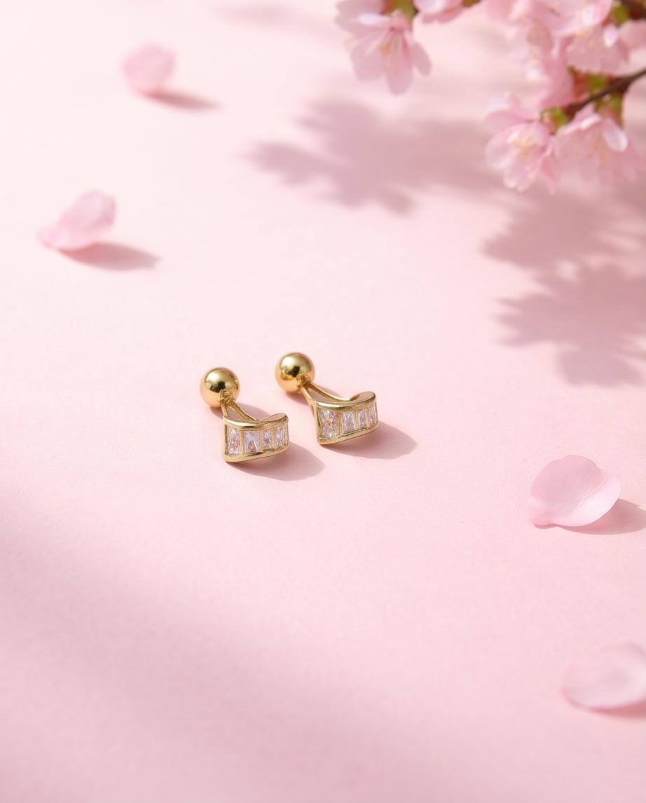 Little_ Small_ Tiny Gold Pavé Cartilage Ear Cuff – Minimalist Luxury Design